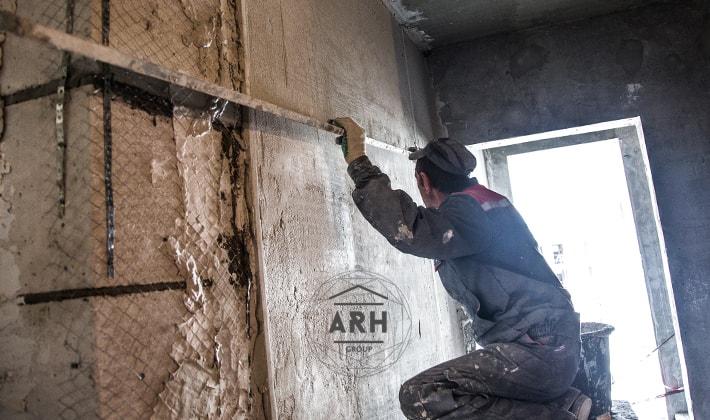 как выровнять стены штукатуркой6